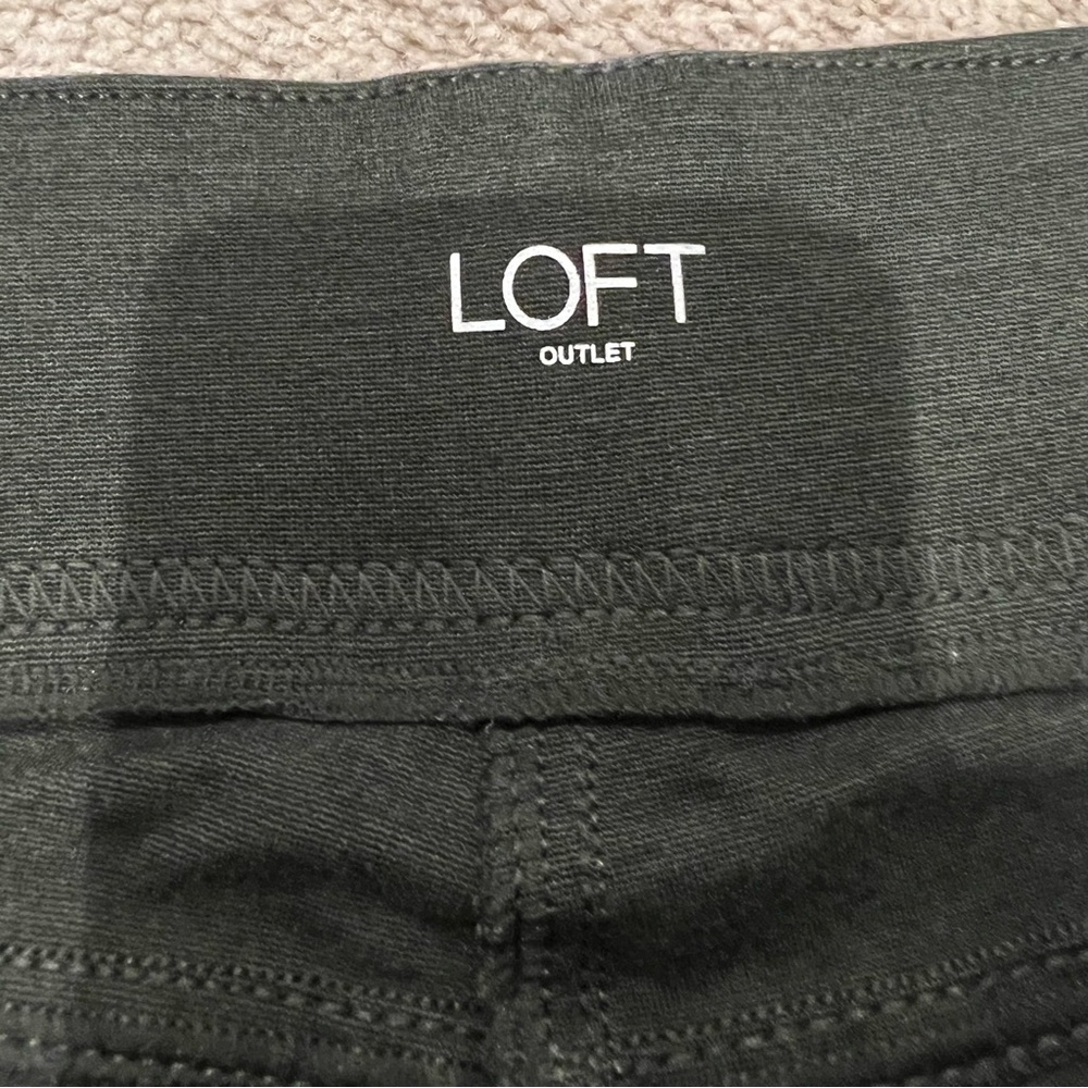 LOFT | Heather Green Pull-On Stretch Waist Full Length Leggings - Picture 2 of 4